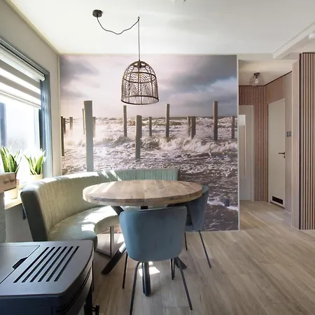 Prázdninový dům Modern 4-person Near *